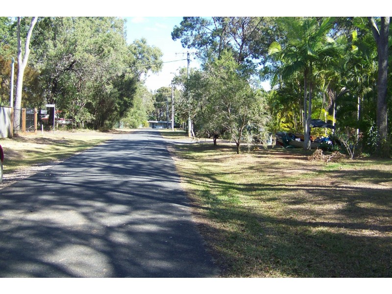 14 Peace st, Lamb Island QLD 4184