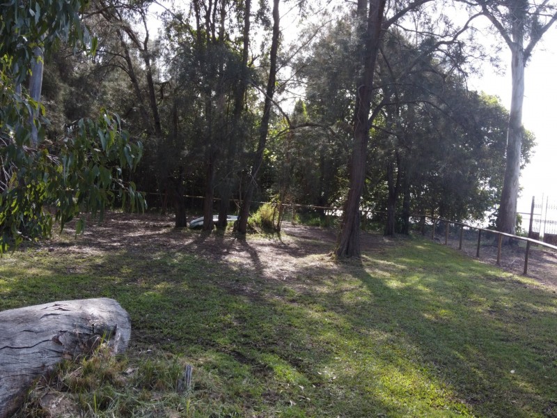 67 Coondooroopa Drive, Macleay Island QLD 4184
