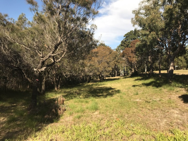 44 Eastbourne Tce, Macleay Island QLD 4184