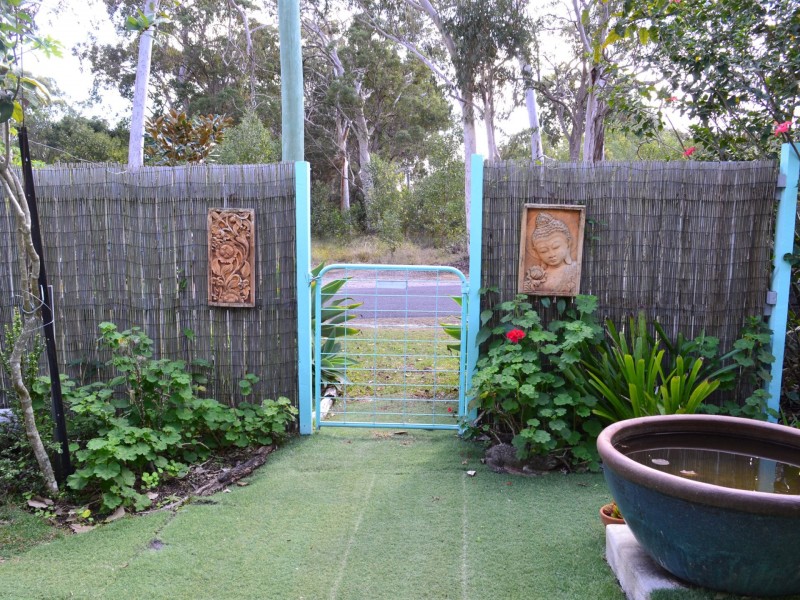 2-4 Panaroo Street, Macleay Island QLD 4184