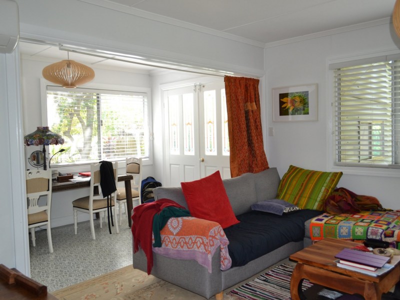 2-4 Panaroo Street, Macleay Island QLD 4184