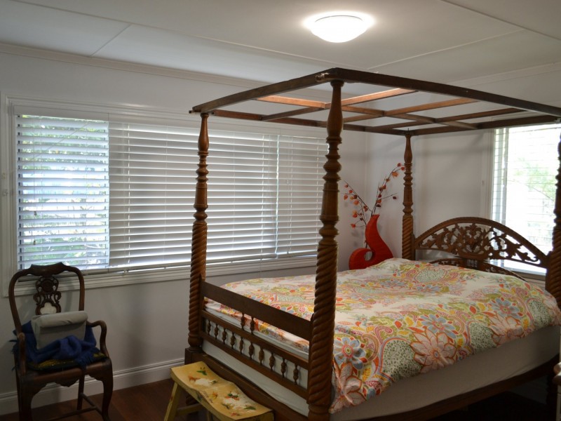 2-4 Panaroo Street, Macleay Island QLD 4184
