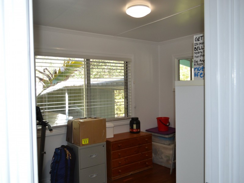 2-4 Panaroo Street, Macleay Island QLD 4184