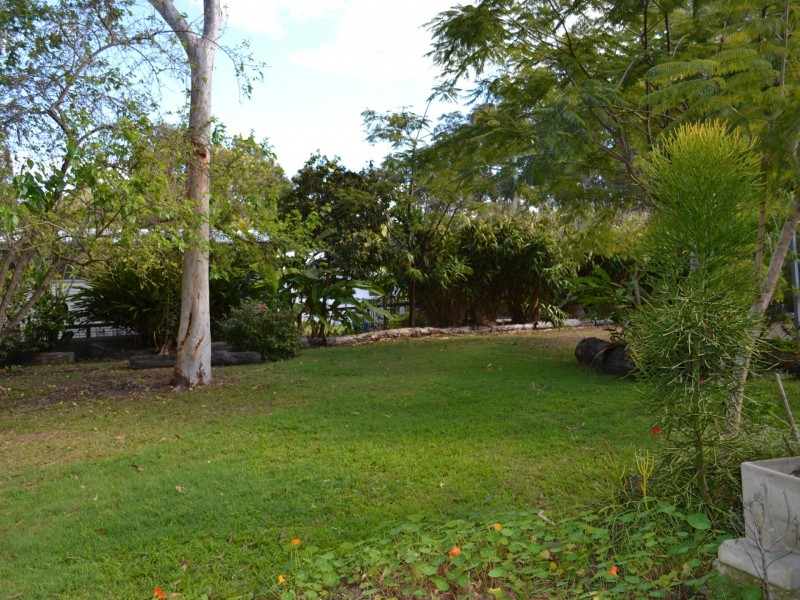 2-4 Panaroo Street, Macleay Island QLD 4184