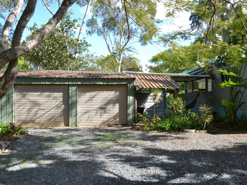 2-4 Panaroo Street, Macleay Island QLD 4184