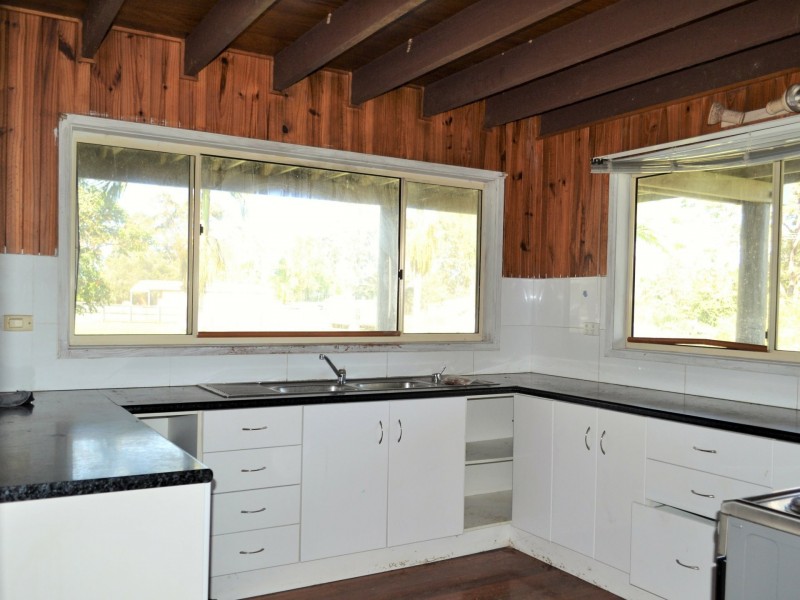 45-49 Crest Haven, Lamb Island QLD 4184