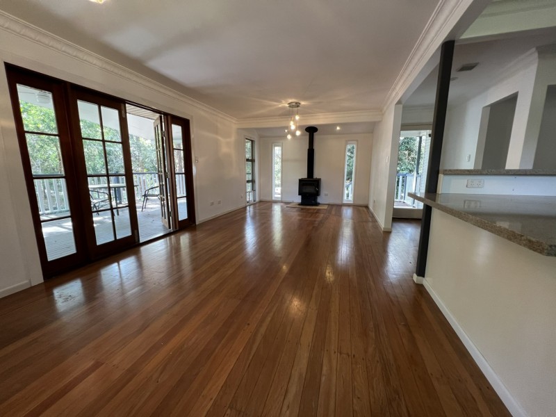 1 Wandoo Avenue, Macleay Island QLD 4184
