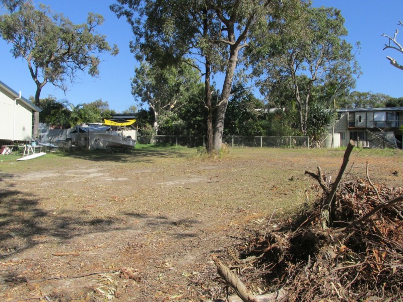 5 Alkira Street, Macleay Island QLD 4184