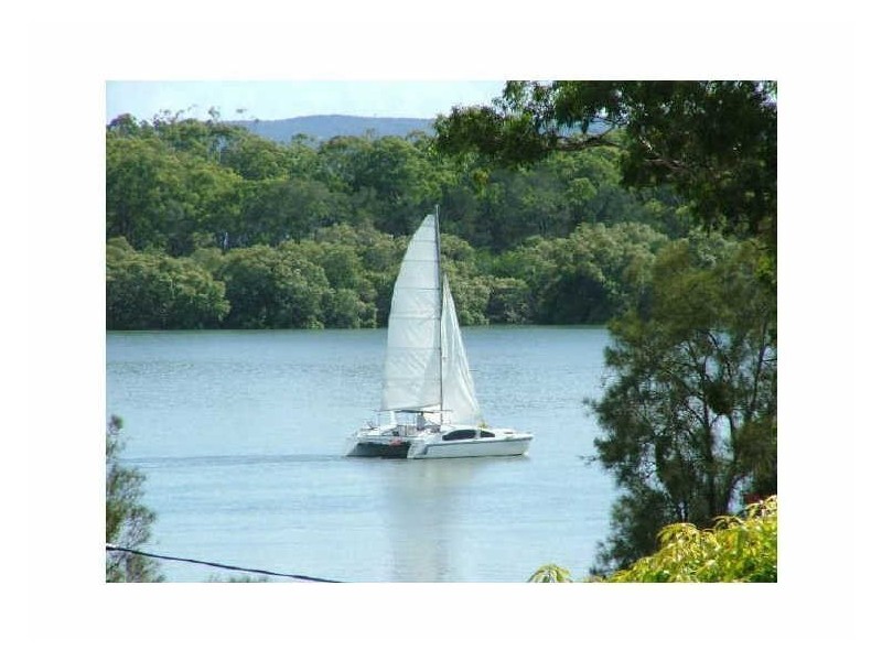 14 East Road, Karragarra Island QLD 4184