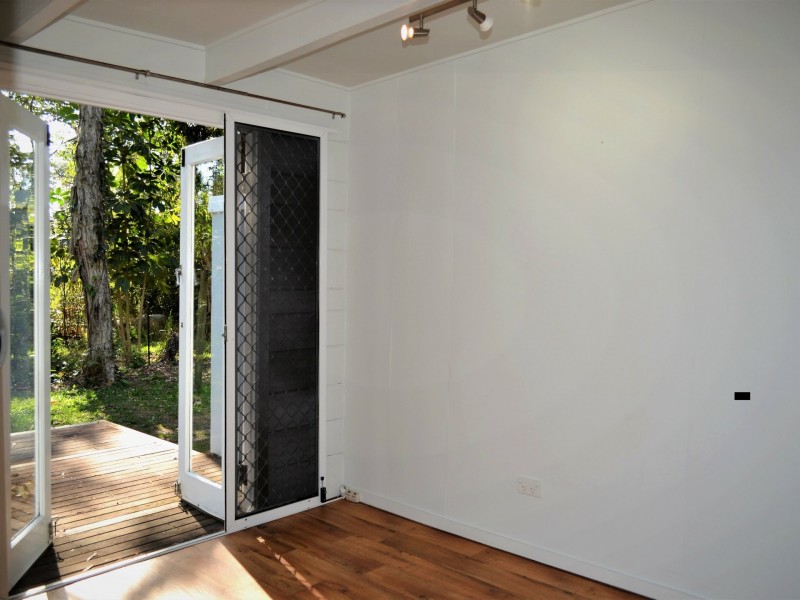 90 Charles Terrace, Macleay Island QLD 4184