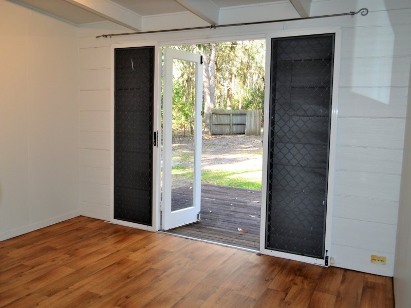 90 Charles Terrace, Macleay Island QLD 4184