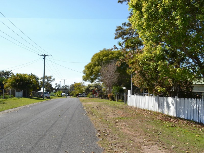 14 Udara Drive, Macleay Island QLD 4184