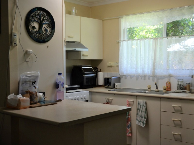 14 Udara Drive, Macleay Island QLD 4184