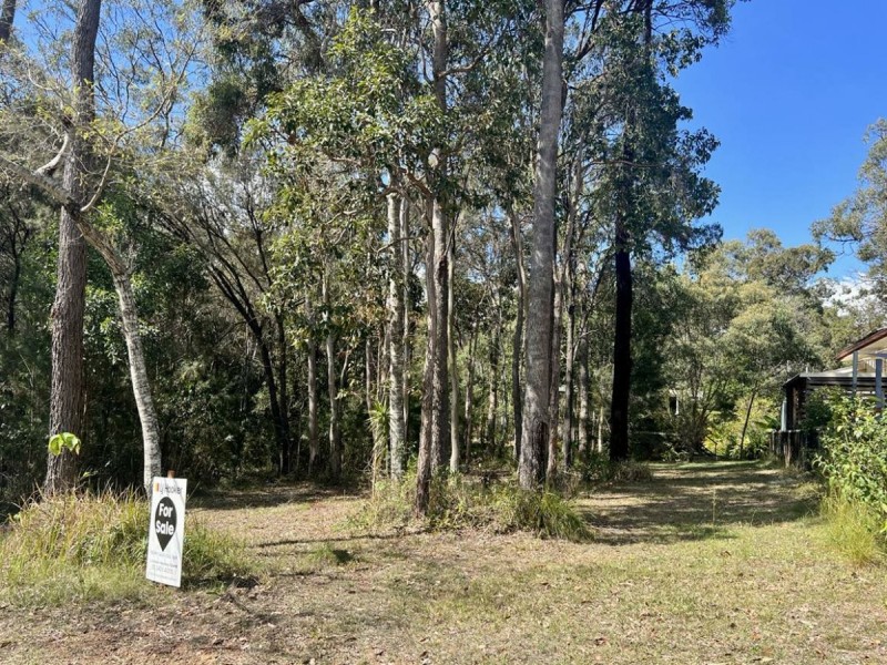 72 High Central Road, Macleay Island QLD 4184