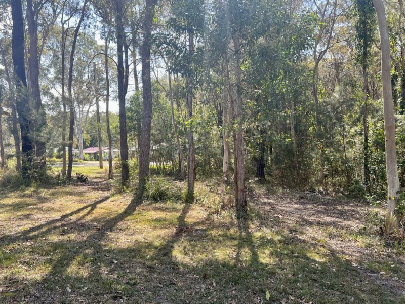 72 High Central Road, Macleay Island QLD 4184