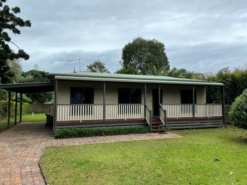 11 McBean Road, Karragarra Island QLD 4184