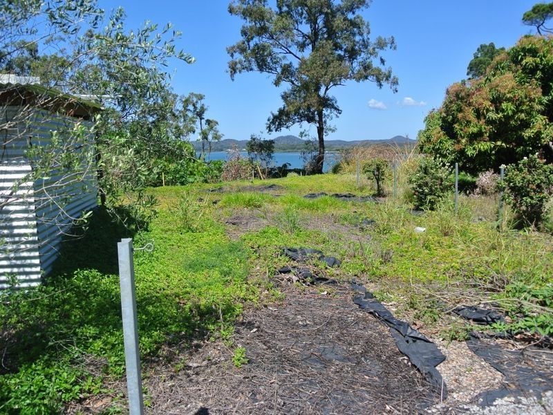 30 Tina Avenue, Lamb Island QLD 4184