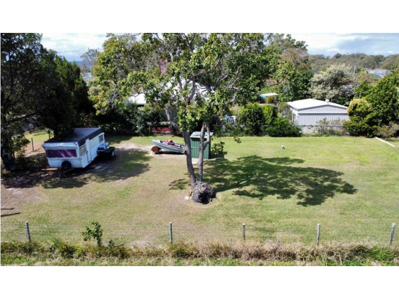 64 Francis Road, Macleay Island QLD 4184