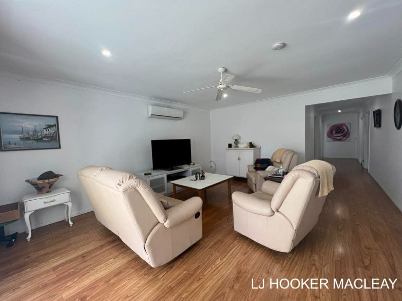 10 Dalpura Street, Macleay Island QLD 4184