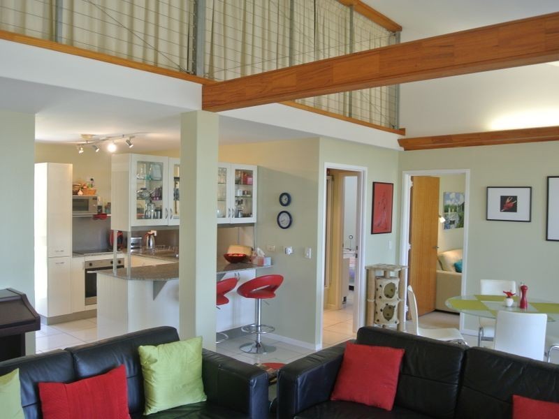 5 Wake Street, Macleay Island QLD 4184