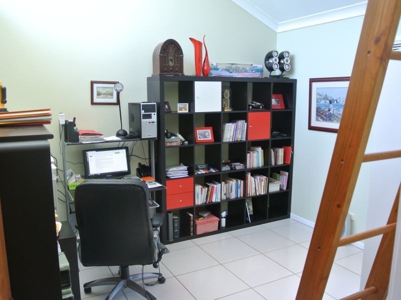 5 Wake Street, Macleay Island QLD 4184