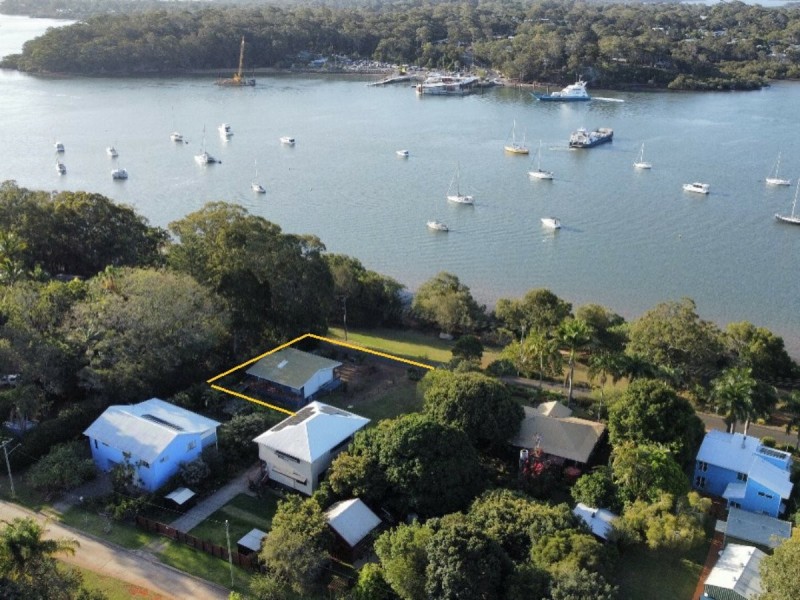 128-130 The Esplanade, Karragarra Island QLD 4184