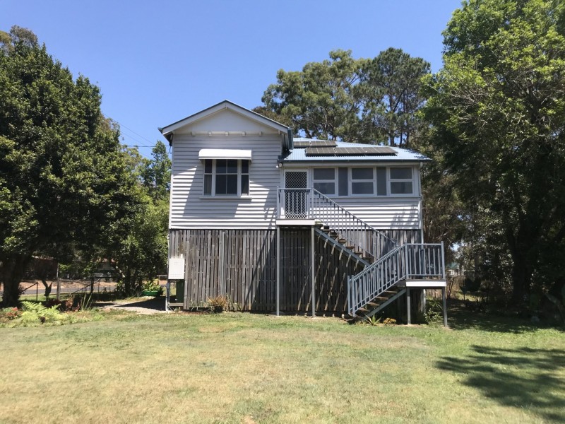 1 Lemontree Drive, Macleay Island QLD 4184