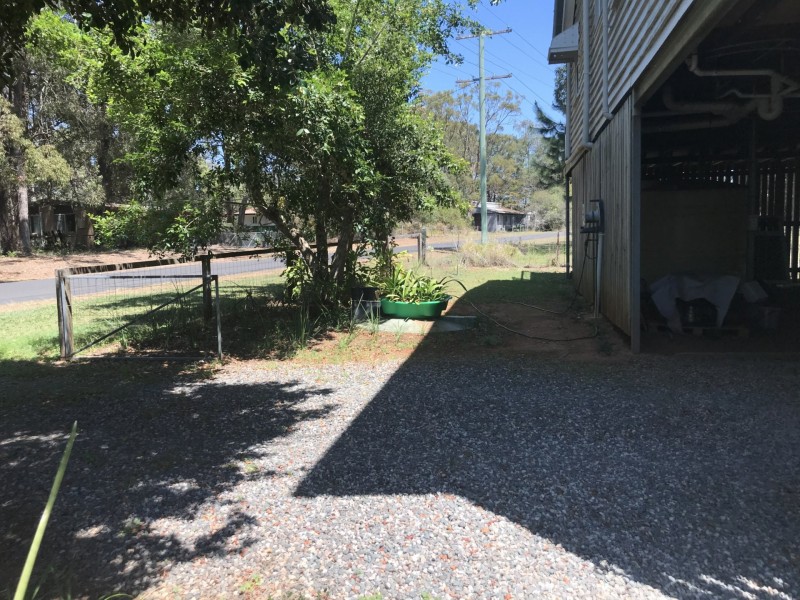 1 Lemontree Drive, Macleay Island QLD 4184