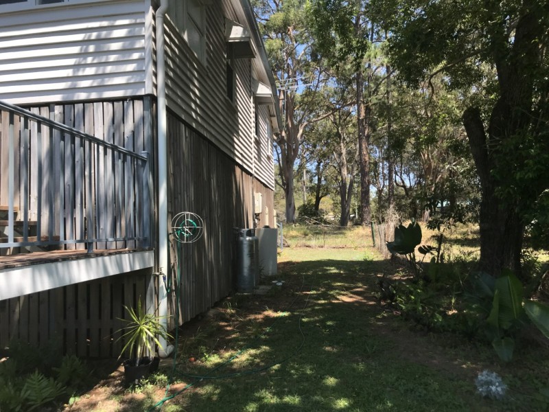 1 Lemontree Drive, Macleay Island QLD 4184