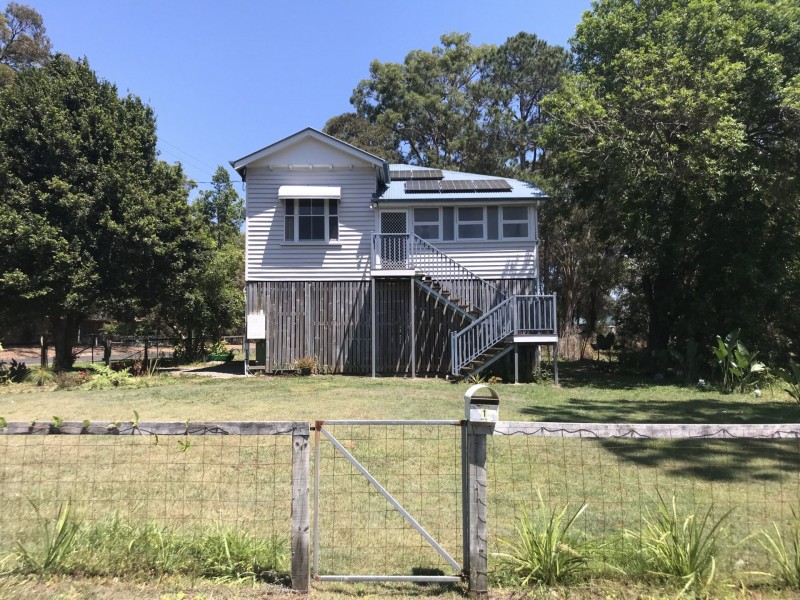 1 Lemontree Drive, Macleay Island QLD 4184