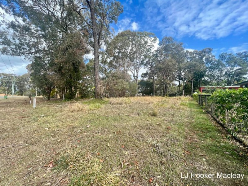 6 Double Bay Street, Macleay Island QLD 4184
