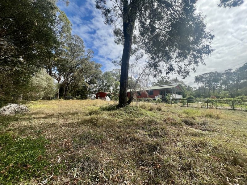 6 Double Bay Street, Macleay Island QLD 4184