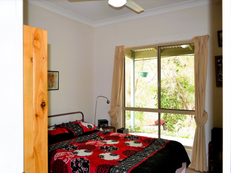 5 Kestrel Street, Macleay Island QLD 4184