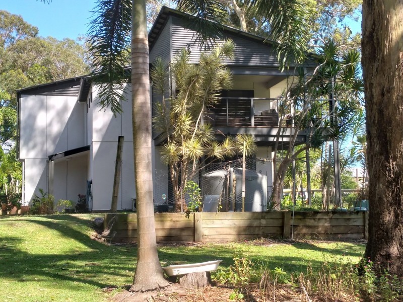 76 Coondooroopa Drive, Macleay Island QLD 4184