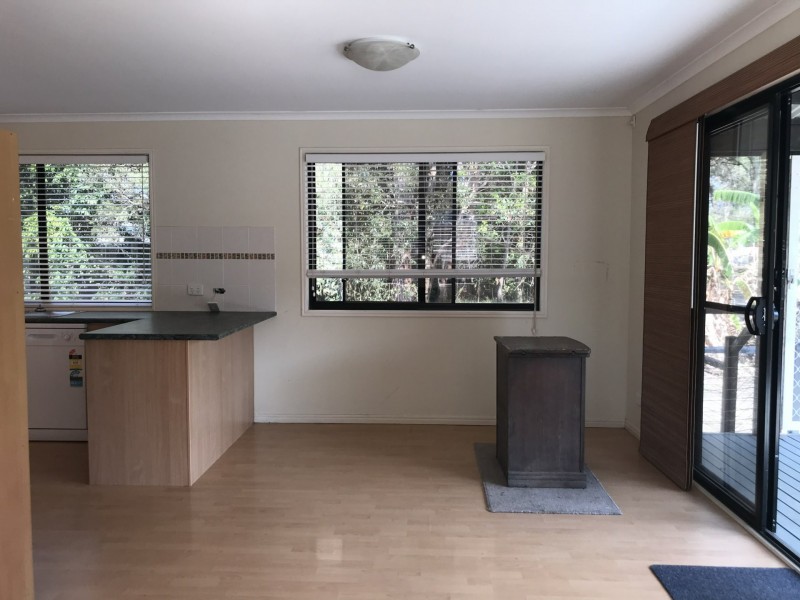 22 Panaroo Street, Macleay Island QLD 4184