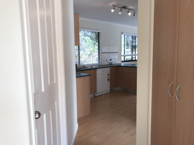 22 Panaroo Street, Macleay Island QLD 4184