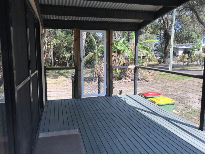 22 Panaroo Street, Macleay Island QLD 4184