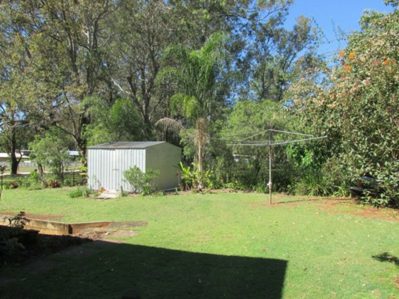 10 Hamilton Parade, Macleay Island QLD 4184