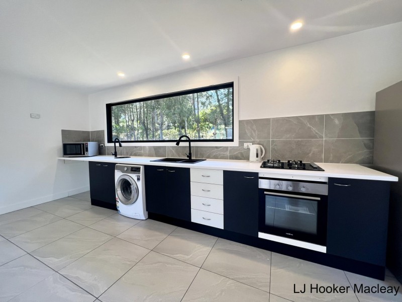 9 Benowa Street, Macleay Island QLD 4184
