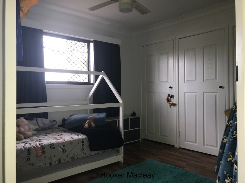 10 Curlew Street, Macleay Island QLD 4184