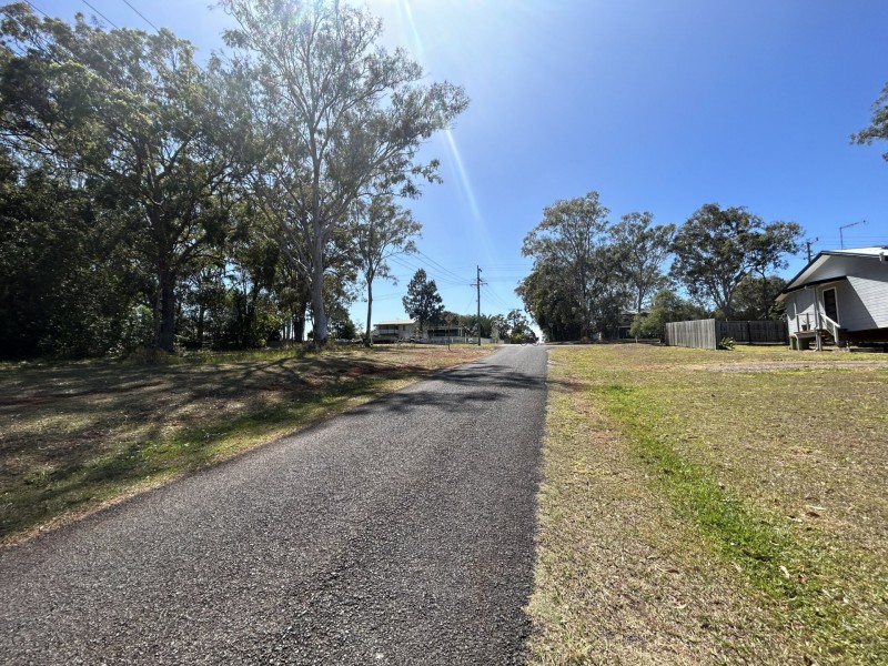 51 High Central Road, Macleay Island QLD 4184