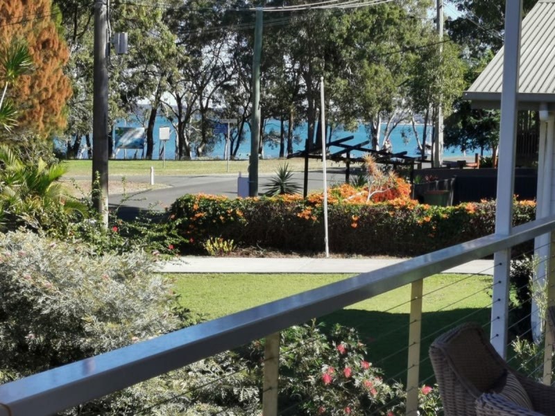 17 Benowa Street, Macleay Island QLD 4184