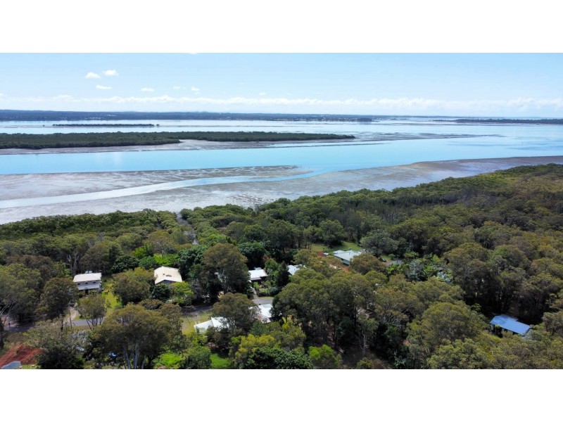 16 Michiko Street, Macleay Island QLD 4184