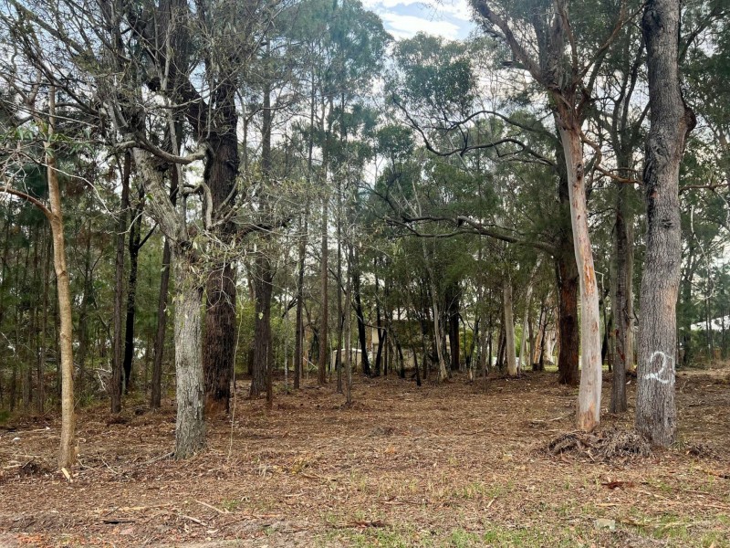 27 Arthur Street, Macleay Island QLD 4184