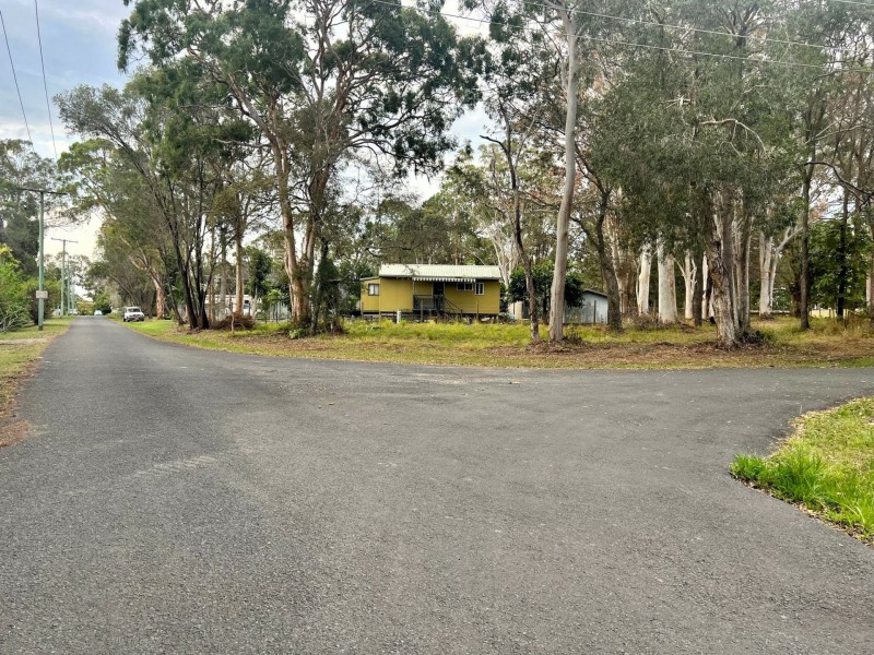27 Arthur Street, Macleay Island QLD 4184
