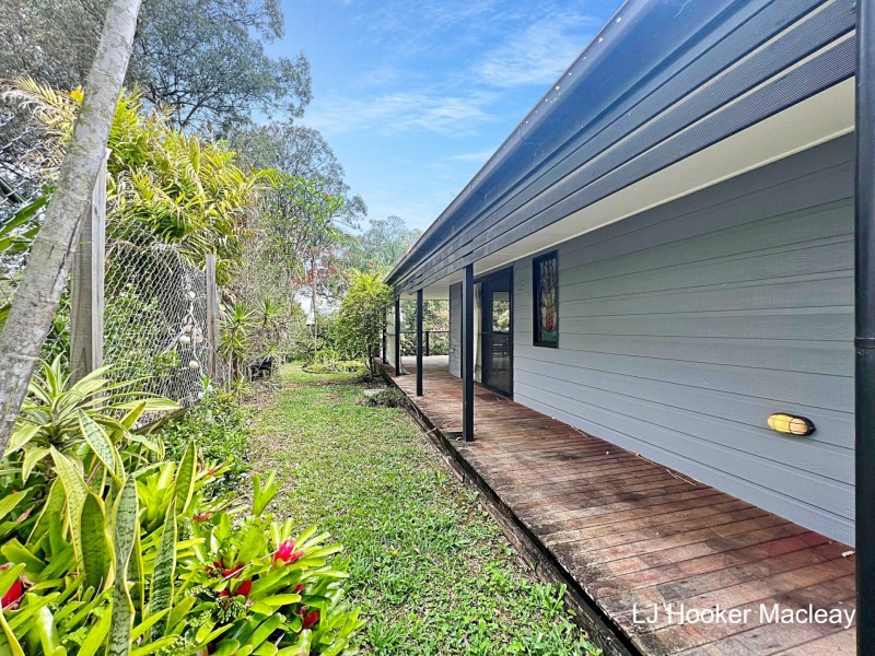 6 Blue Waters Crescent, Macleay Island QLD 4184