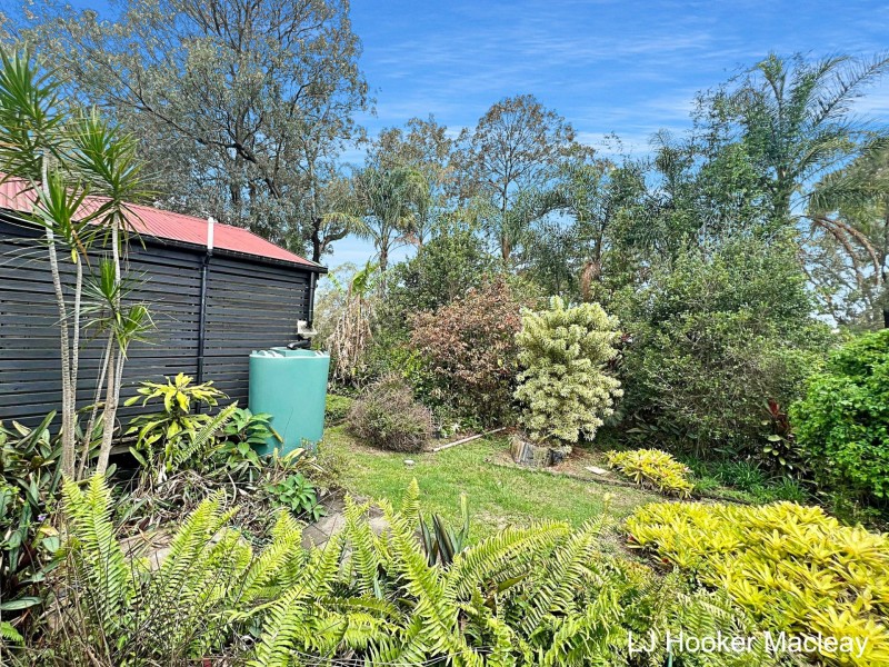 6 Blue Waters Crescent, Macleay Island QLD 4184