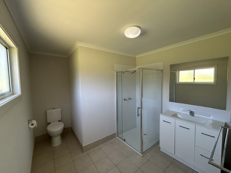 5 Michael Street, Macleay Island QLD 4184