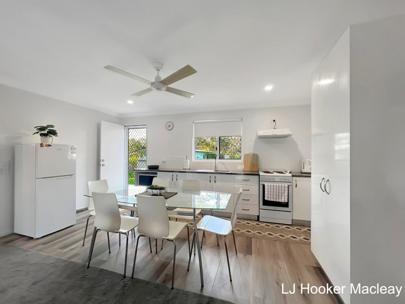 11 Warama Street, Macleay Island QLD 4184