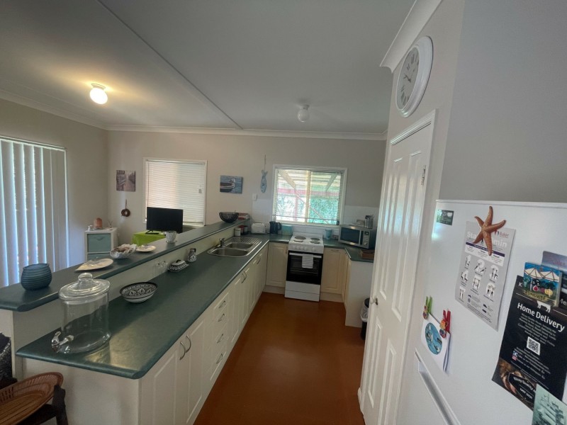 28 Francis Road, Macleay Island QLD 4184